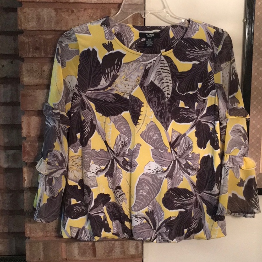 Alfani Petite- 3Q Bell Sleeve Blouse- NWOT